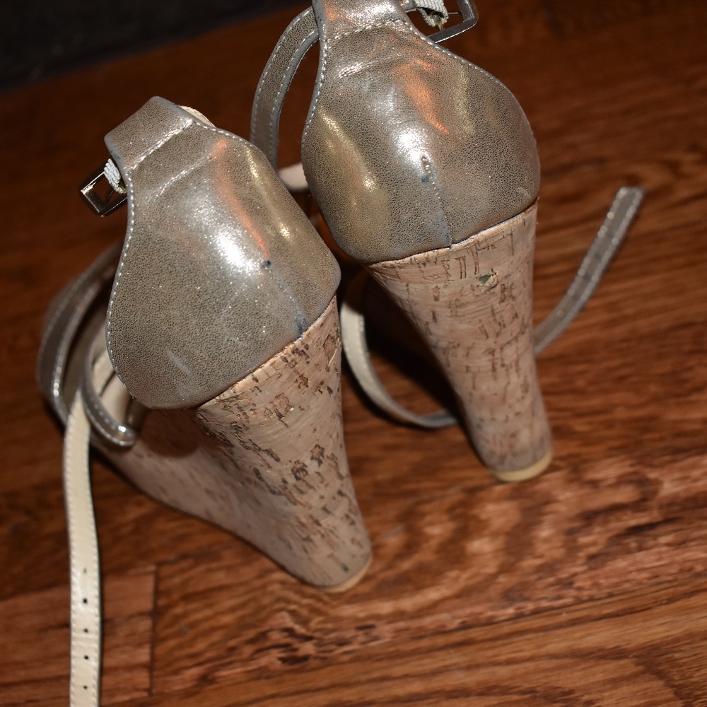 High Heel Sandals - Picture 6 of 7
